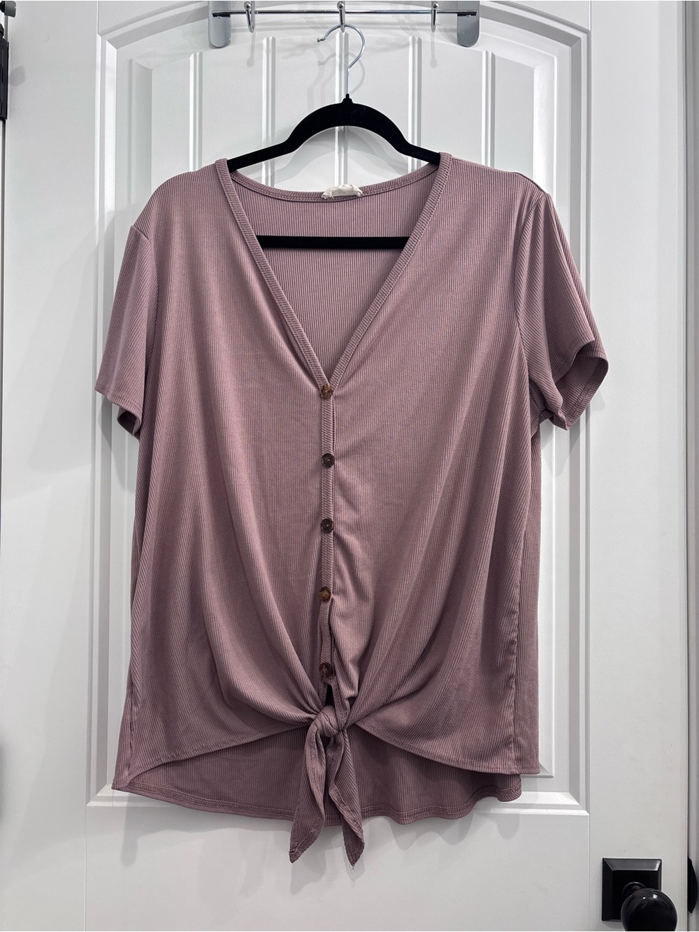 Women’s Mauve Tie-Front Button V-Neck Top